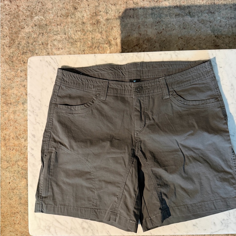 Kuhl Women's Cargo Shorts in Gray
